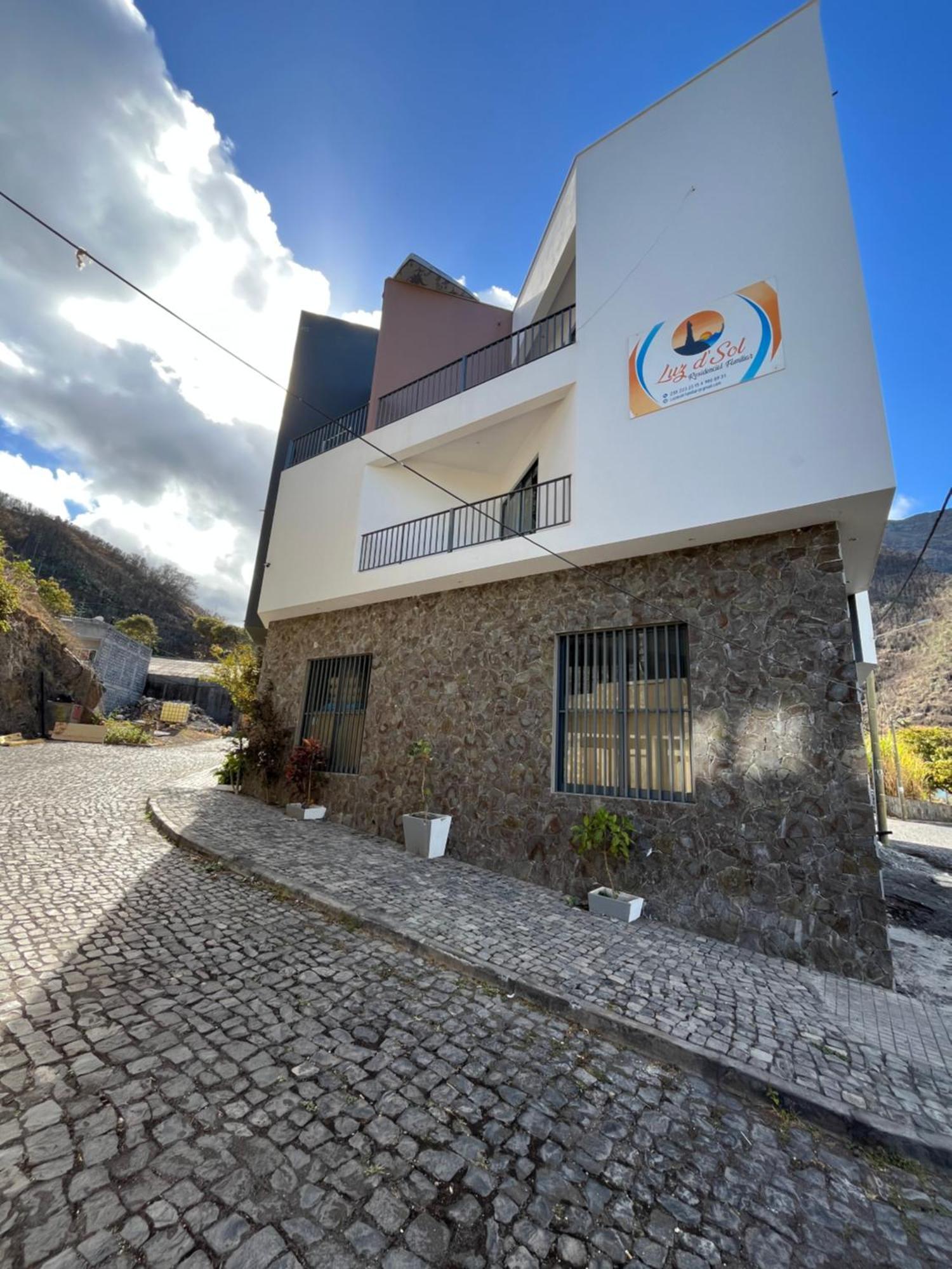 Luz D'Sol - Residencial Familiar Hotel Pombas Bagian luar foto